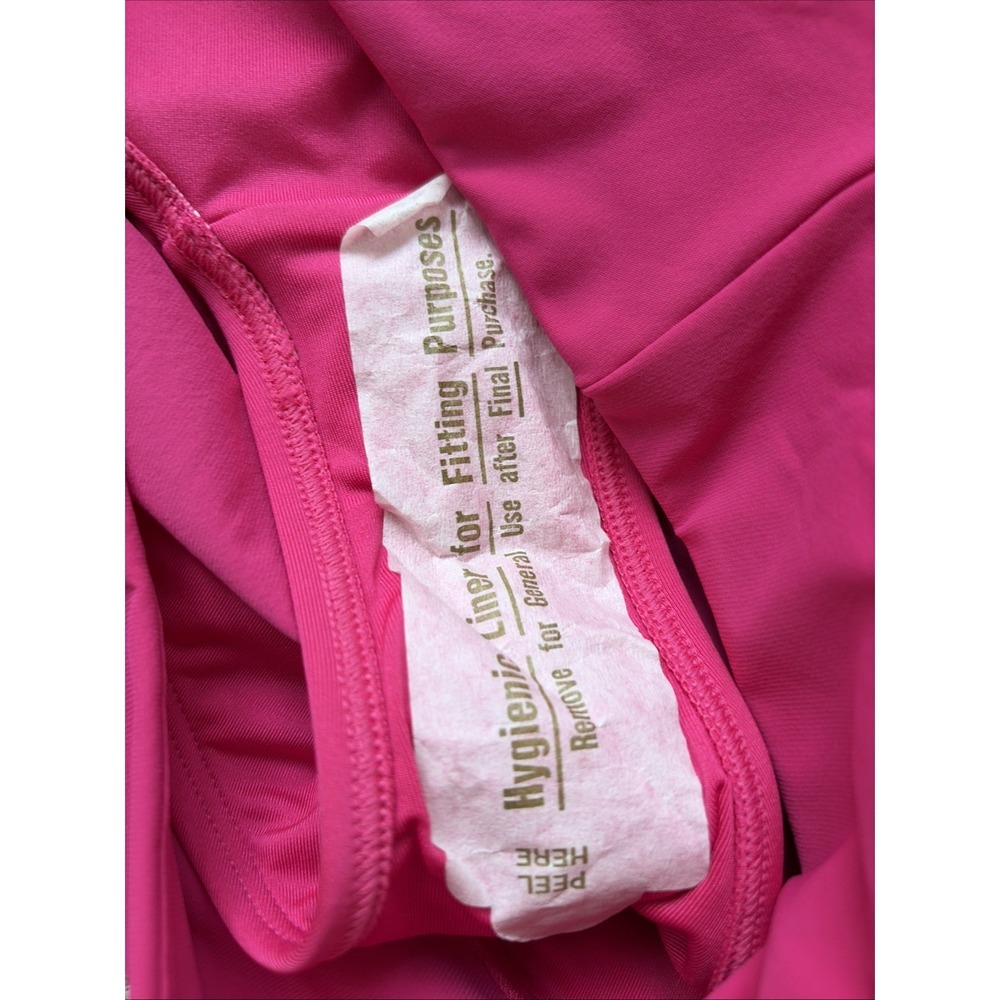 Athleta Pink Activewear Shorts Size Medium Built-in Liner NEW - Picture 3 of 6